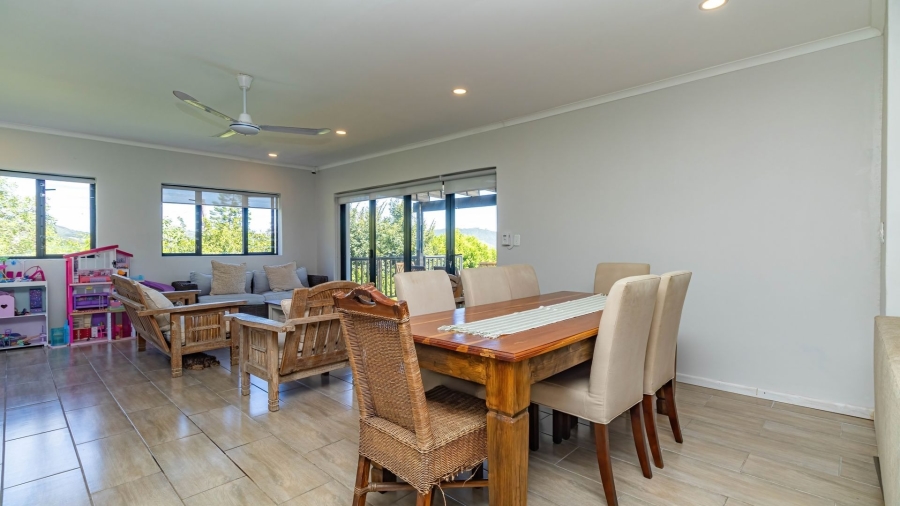 6 Bedroom Property for Sale in Hunters Home Western Cape